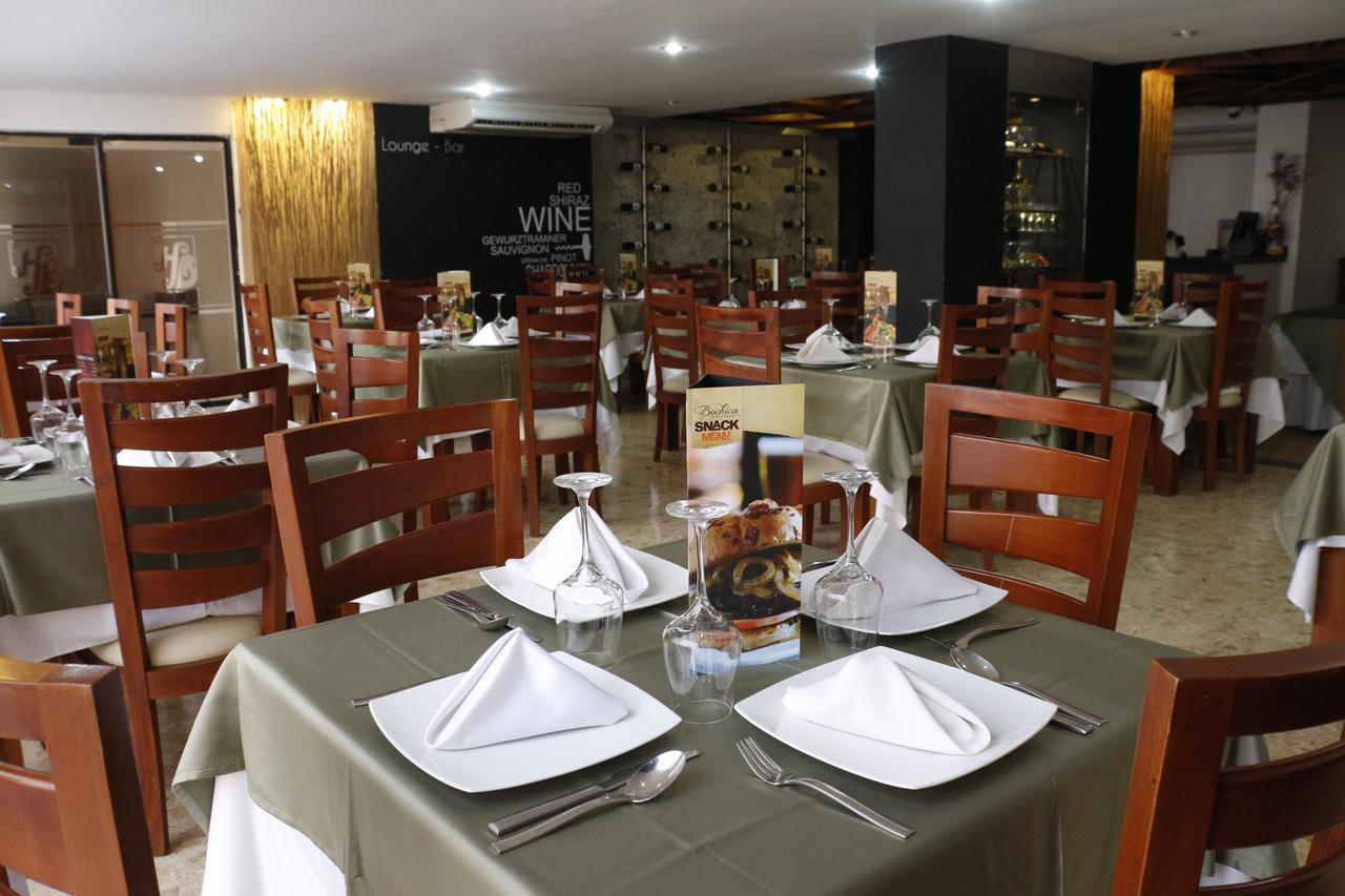 ברנקברמחה Hotel Bachue מראה חיצוני תמונה